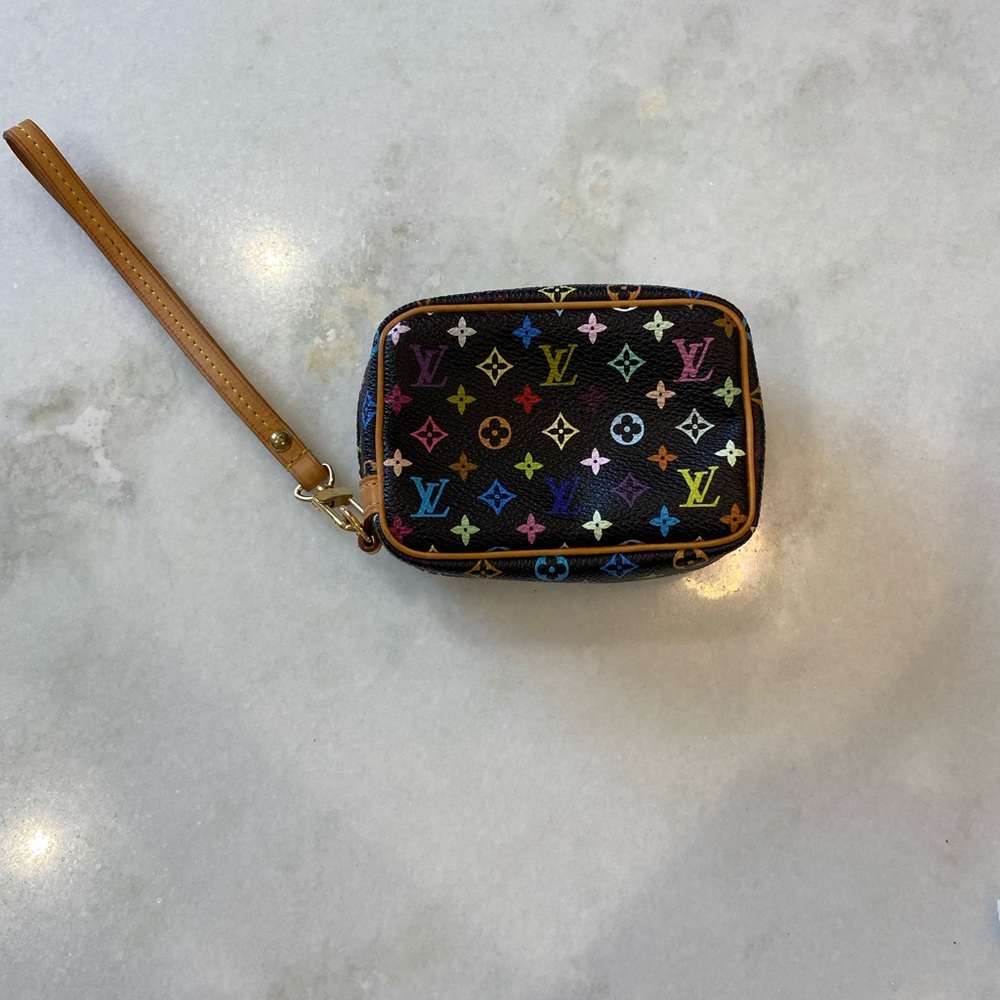 Louis Vuitton Wapity pouch